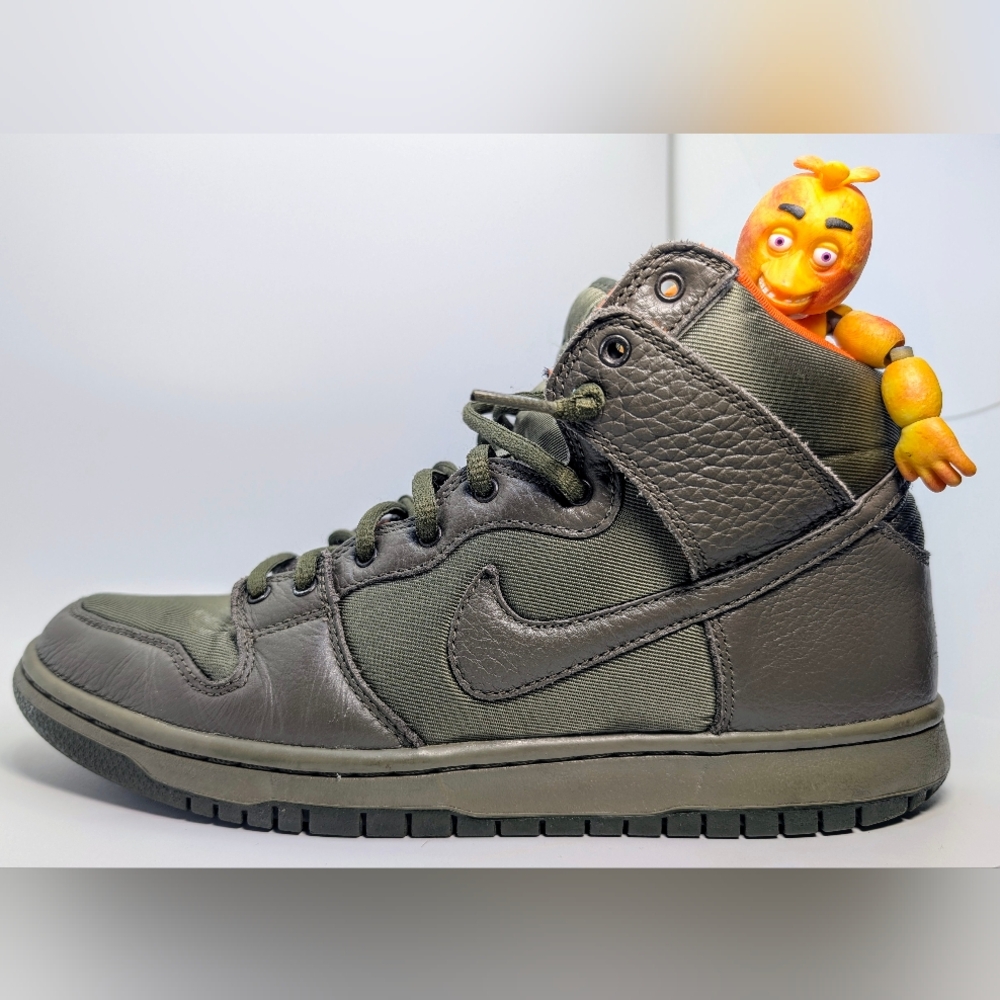 Nike Dunk SB - Picture 3 of 6